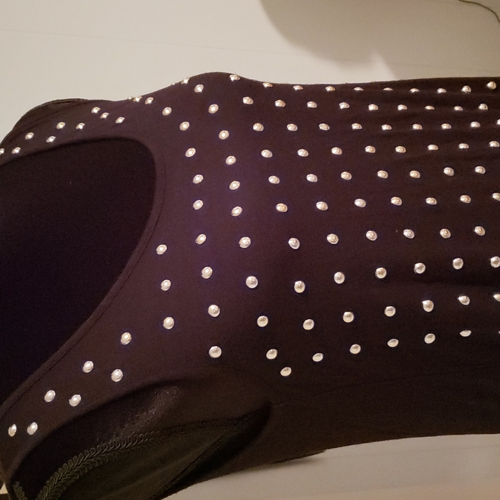 Silver rivets tank - Picture 2 of 5